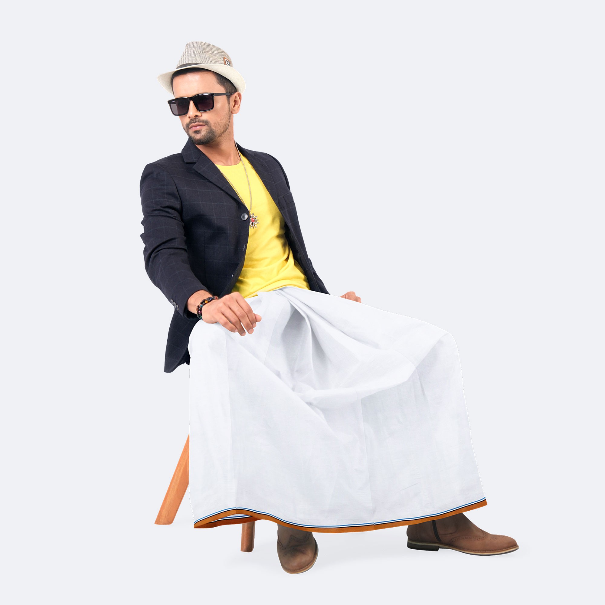 Stylish White Lungi - Saz Bilash