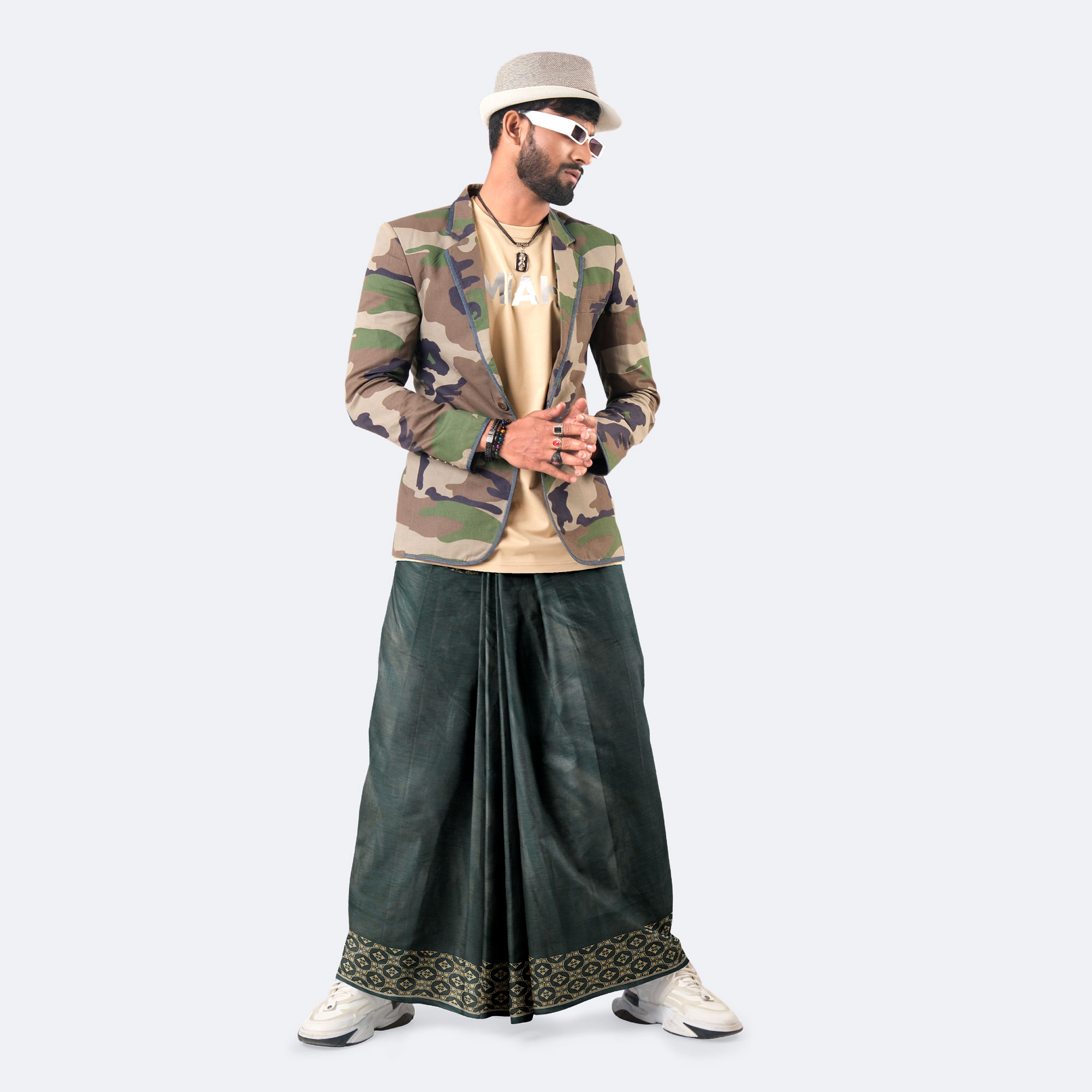 Amanat Shah Lungi - Crown