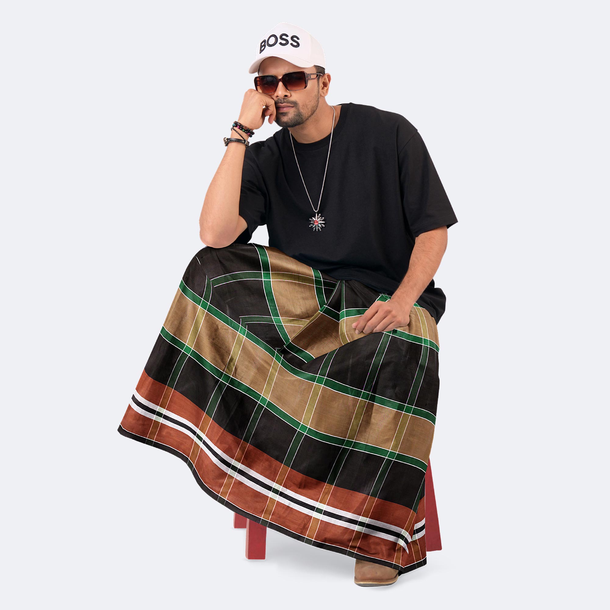 Amanat Shah Lungi - Crown