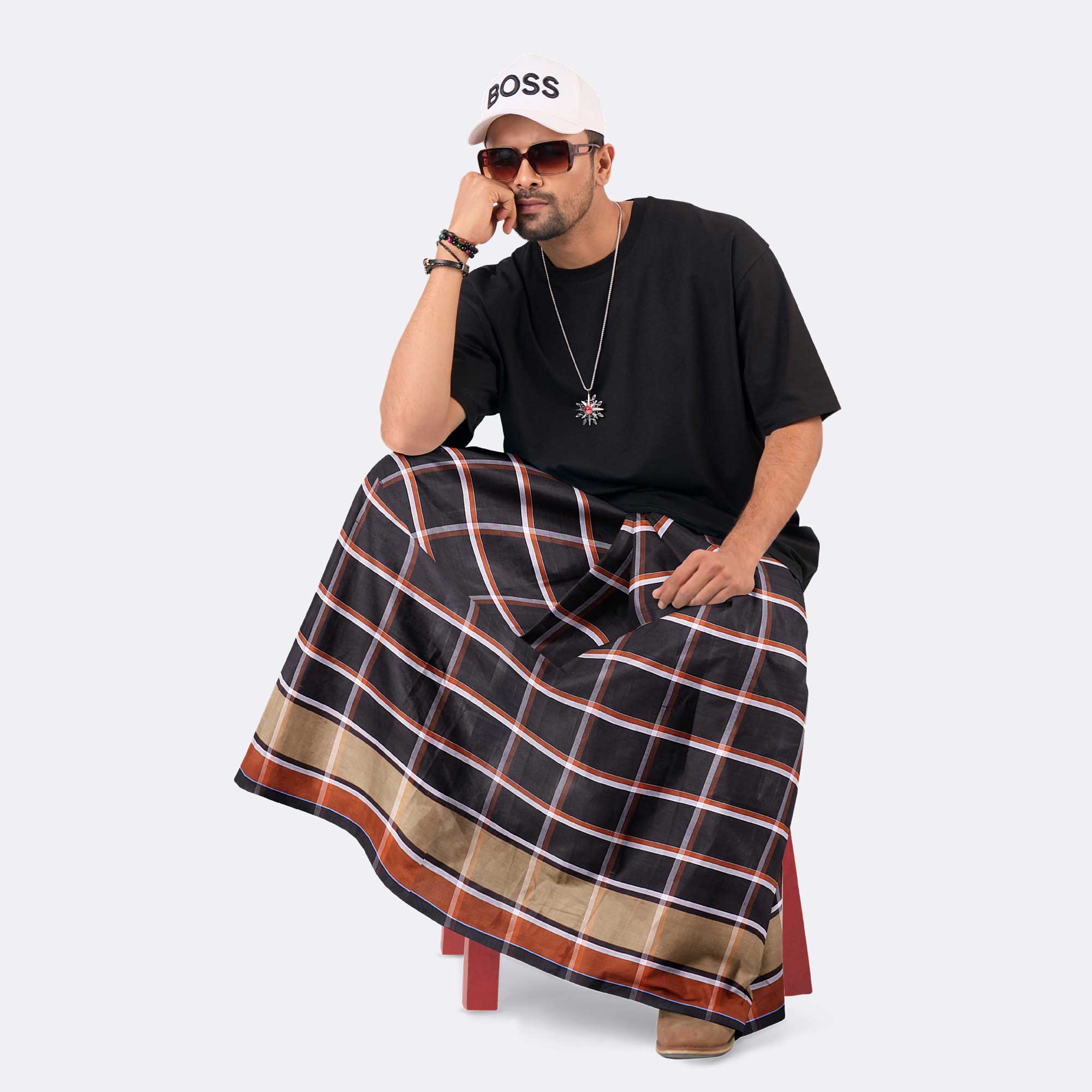 Amanat Shah Lungi - Crown