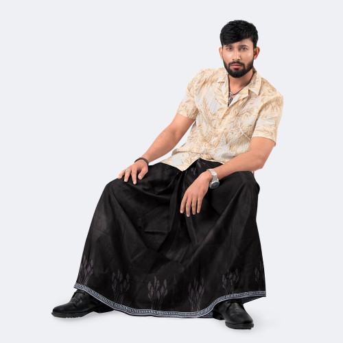 Black Color Solid Lungi - Bikkhato | MIAH