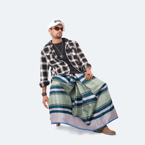 Turquoise & Forst Green Lungi - Bikkhato | MIAH